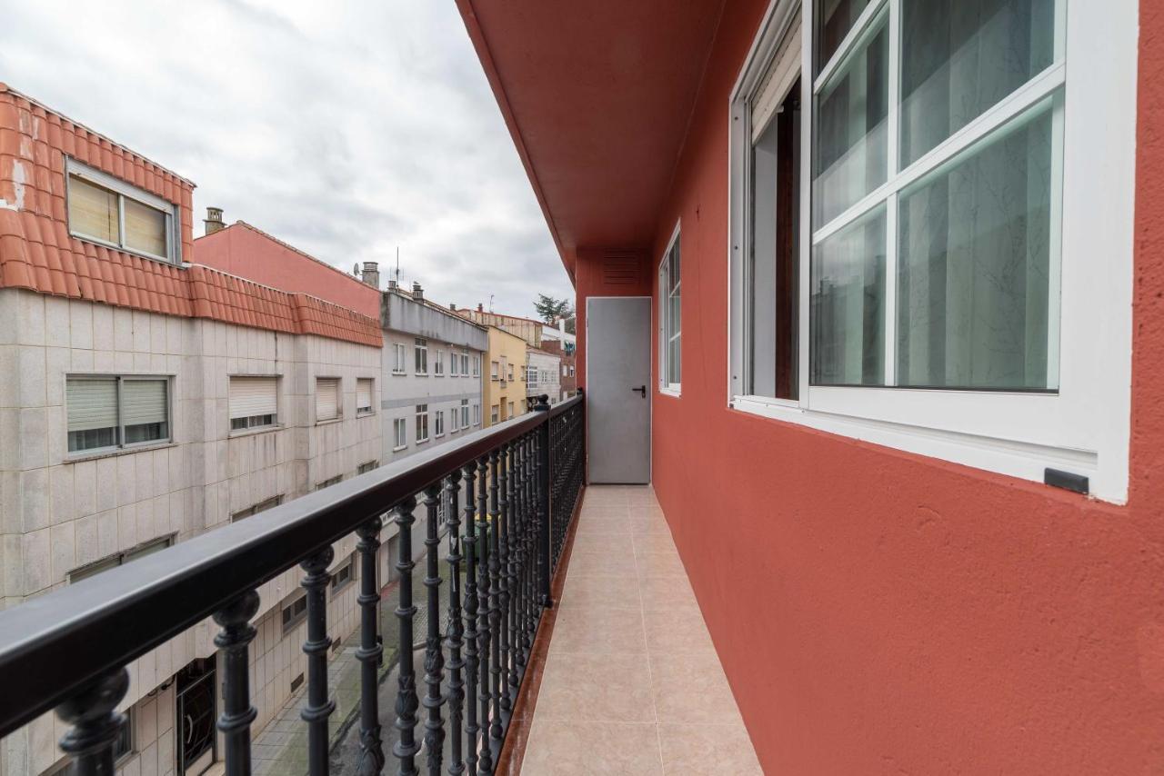 Appartement Apartamento Espacioso Cerca De La Playa Con Aire Acondicionado à Moaña Extérieur photo